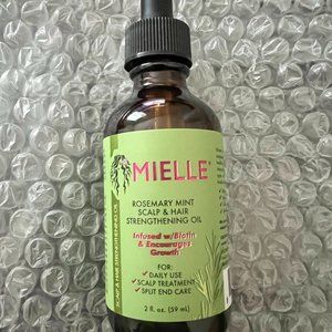 Mielle Rosemary Mint Scalp & Hair Strengthening Oil